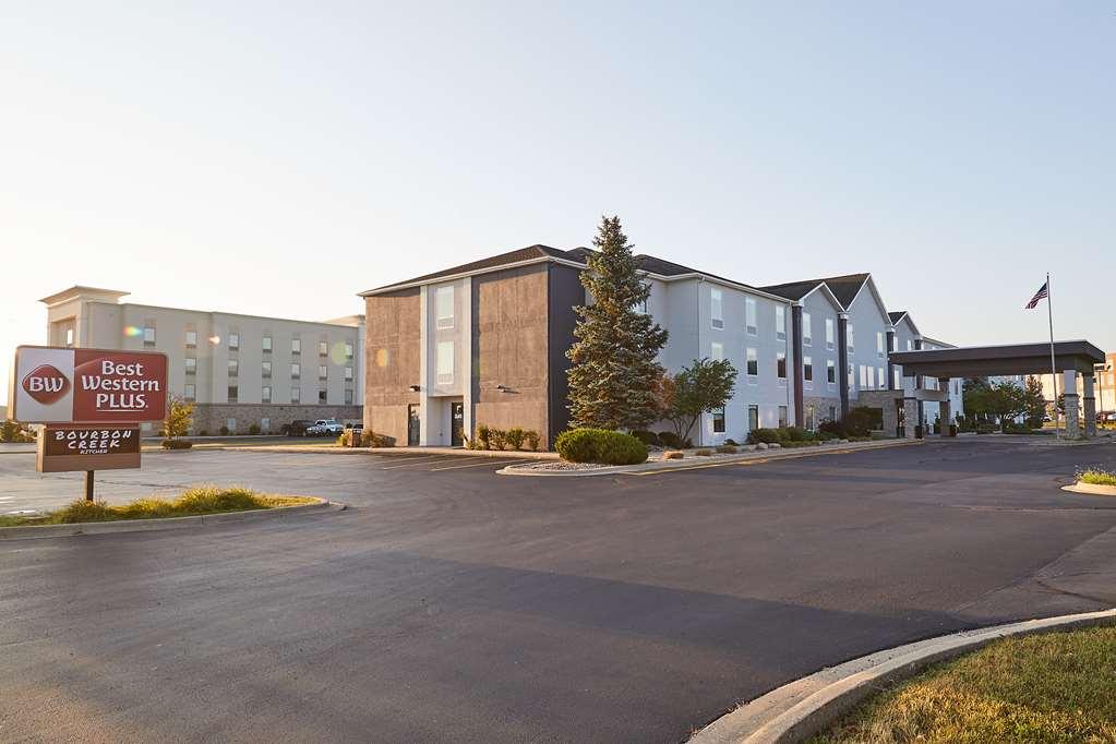 Best Western Plus Bourbonnais Hotel & Suites Exterior foto